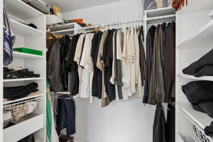 Walk-In Closet Photo of 905 2024 Fullerton Avenue, North Vancouver, BC