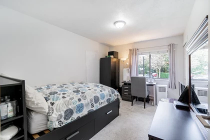 Bedroom 4 Photo of 412 10620 150 Street, Surrey, BC