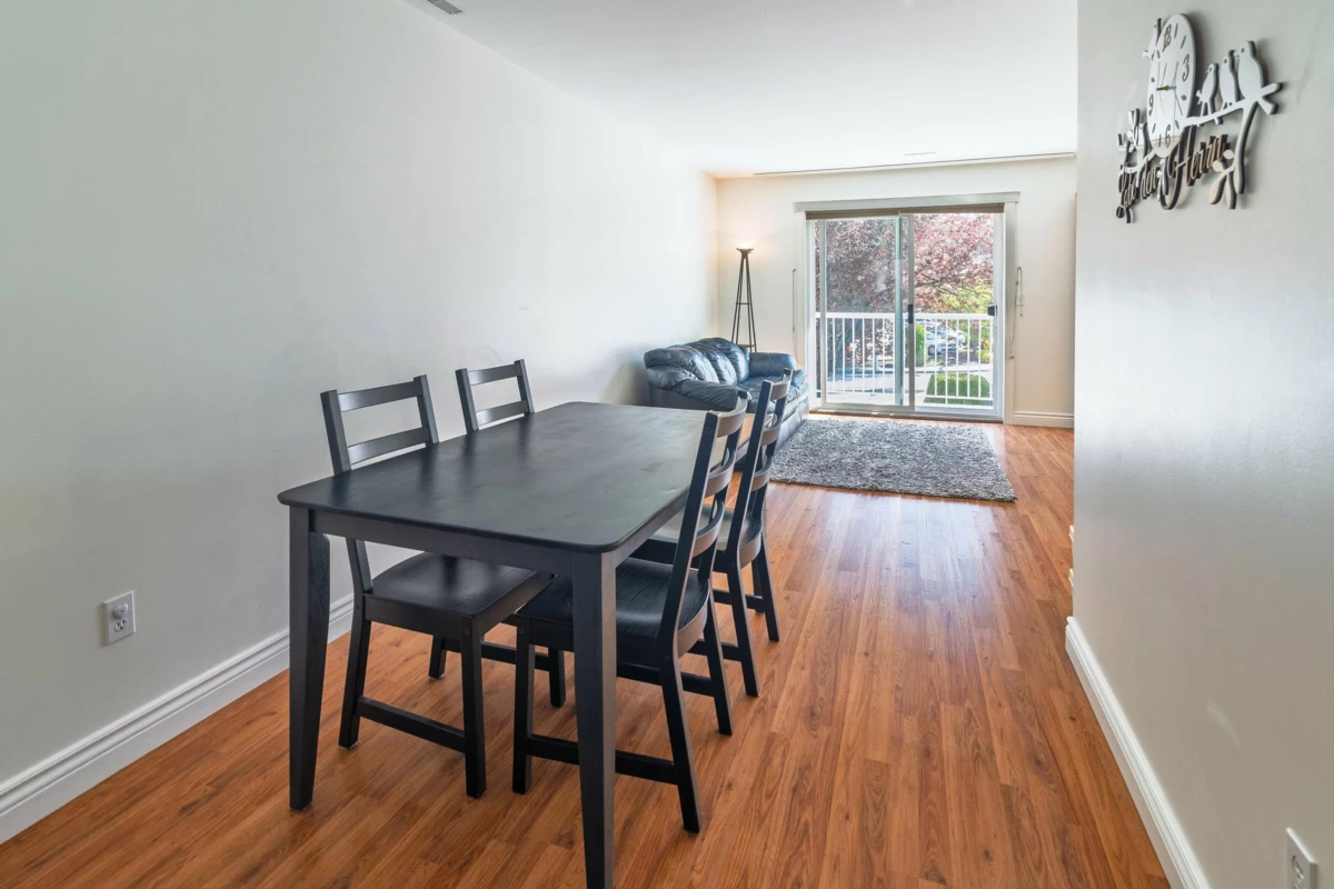 Family Room Photo of 22 45435 Knight Road, Chilliwack, BC