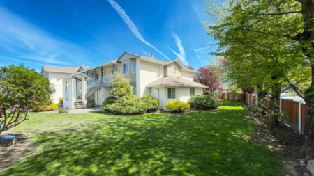 Outdoor Patio Photo of 22 45435 Knight Road, Chilliwack, BC