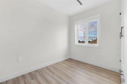 Breakfast Nook Photo of 718 E 62nd Avenue, Vancouver, BC