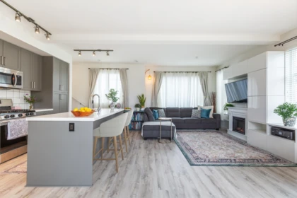 Kitchen Island Photo of 41 11272 240 Street, Maple Ridge, BC