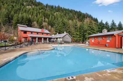 Hot Tub / Spa Photo of 43346 Old Orchard Lane, Lindell Beach, BC
