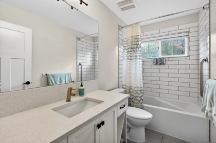 Laundry Room Photo of 43346 Old Orchard Lane, Lindell Beach, BC