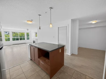 207 19673 Meadow Gardens Way, Pitt Meadows, BC, Pitt Meadows — Apartment/Condo for sale