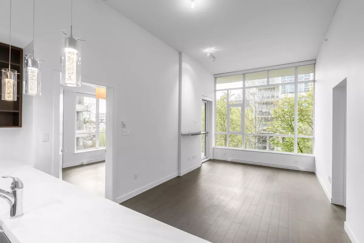 Family Room Photo of 503 619 Fifth Avenue, New Westminster, BC