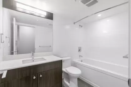 Powder Room Photo of 503 619 Fifth Avenue, New Westminster, BC