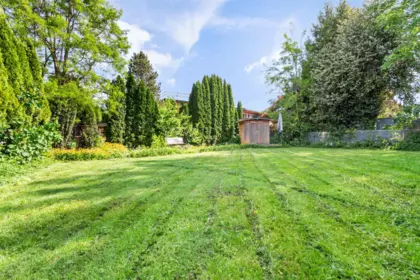 Garden / Landscaping Photo of 46155 Larch Avenue, Chilliwack, BC