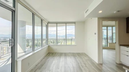 2001 13318 104 Avenue, Surrey, BC, Surrey — Apartment/Condo for sale