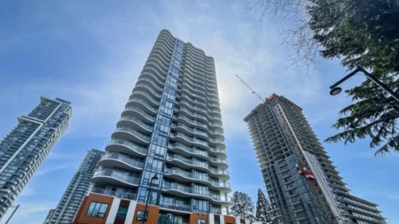 2001 13318 104 Avenue, Surrey, BC, Surrey — Apartment/Condo for sale