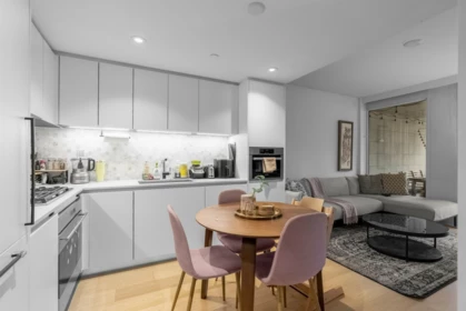 Kitchen Photo of 203 1365 Davie Street, Vancouver, BC