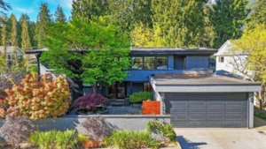 1098 Linnae Avenue, North Vancouver, BC