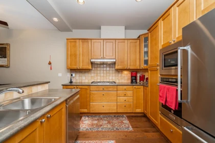Basement Recreation Room Photo of 30 16655 64 Avenue, Surrey, BC