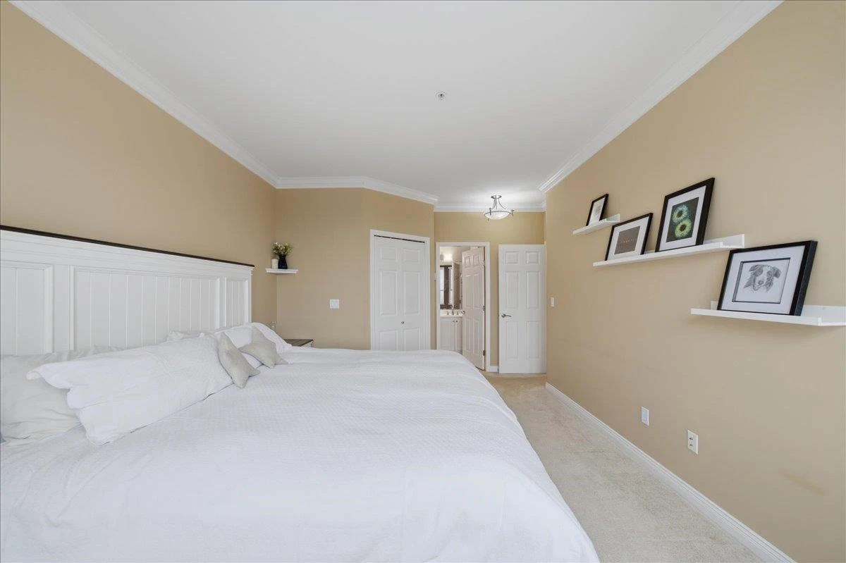Guest Bathroom Photo of 307 5270 Oakmount Crescent, Burnaby, BC