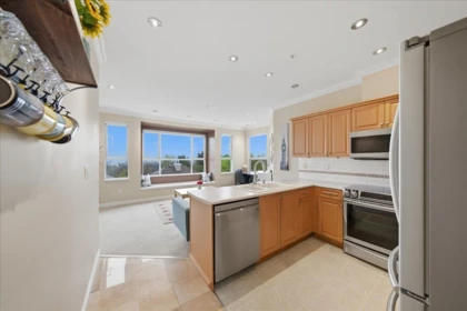 Breakfast Nook Photo of 307 5270 Oakmount Crescent, Burnaby, BC