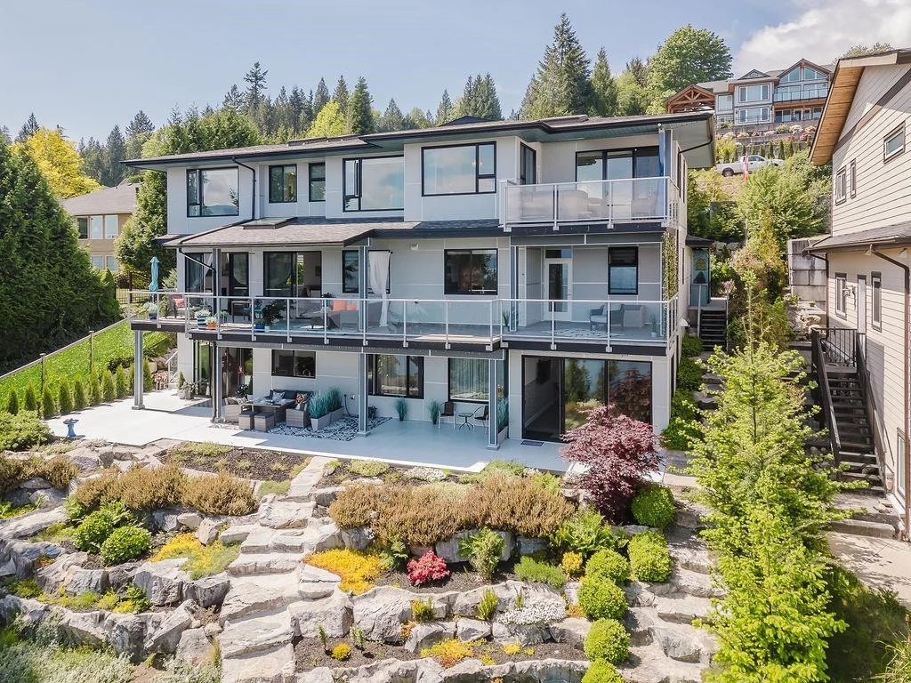 Living Room Photo of 1242 St Andrews Road, Gibsons, BC