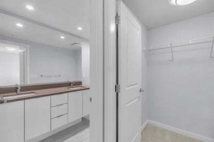 Hallway Photo of 819 3333 Brown Road, Richmond, BC