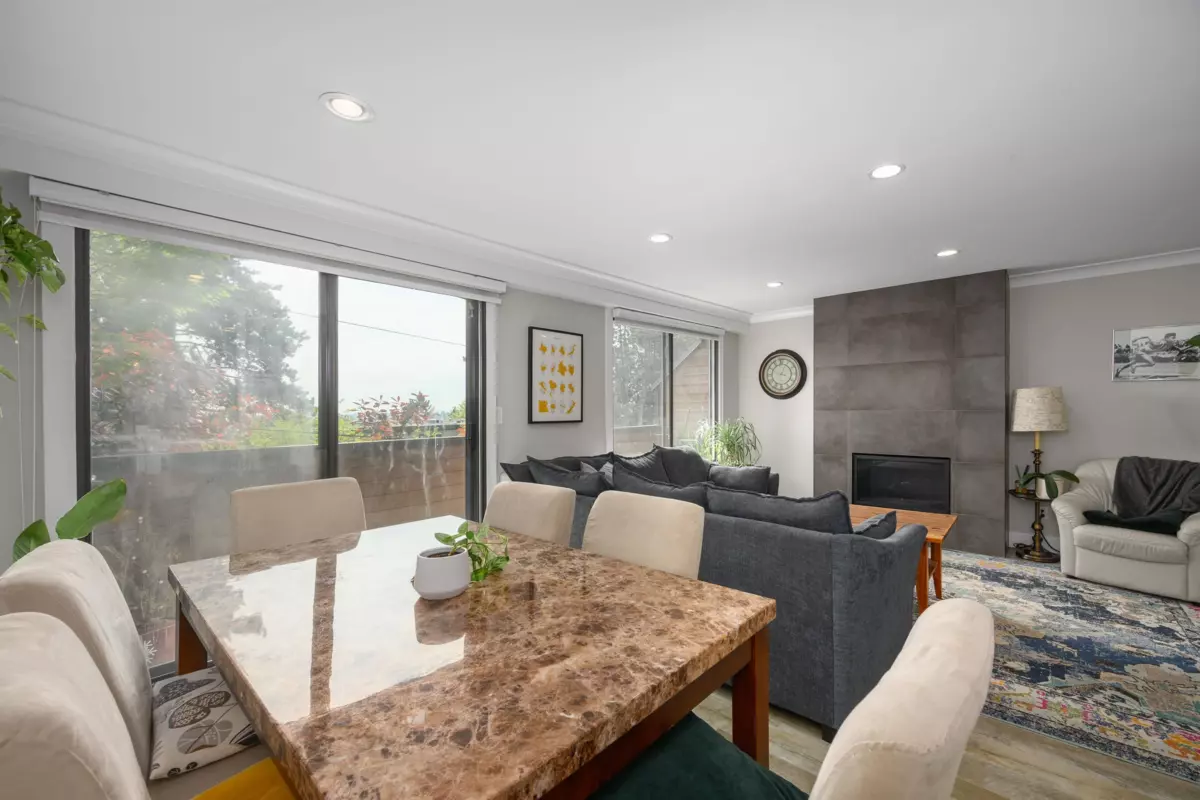 Dining Area Photo of 3201 Lonsdale Avenue, North Vancouver, BC