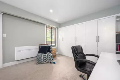 Hallway Photo of 3201 Lonsdale Avenue, North Vancouver, BC