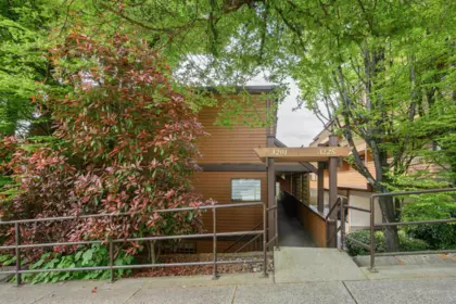 Street View Photo of 3201 Lonsdale Avenue, North Vancouver, BC