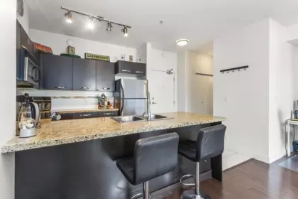 Breakfast Nook Photo of 309 33538 Marshall Road, Abbotsford, BC