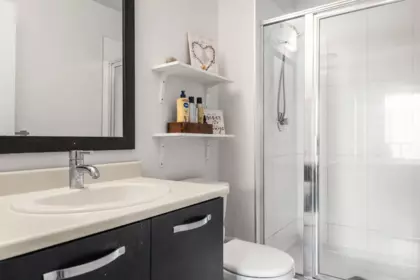 Guest Bathroom Photo of 309 33538 Marshall Road, Abbotsford, BC