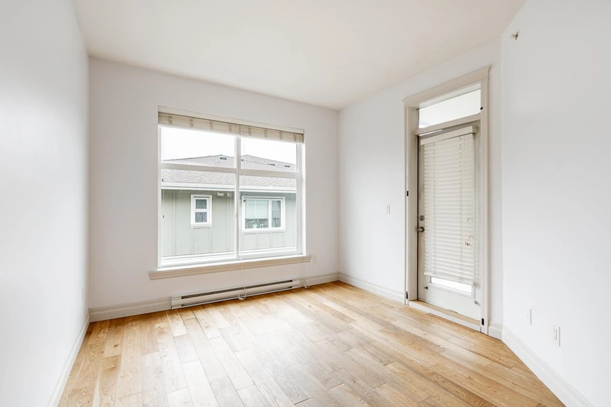 Family Room Photo of 414 2343 Atkins Avenue, Port Coquitlam, BC
