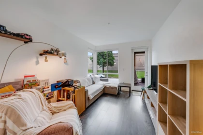 209 7133 14th Avenue, Burnaby, BC, Burnaby — Apartment/Condo for sale