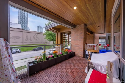 Entry Foyer Photo of 209 7133 14th Avenue, Burnaby, BC