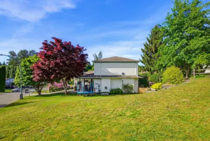 Outdoor Kitchen Photo of 7800 Deerfield Street, Mission, BC