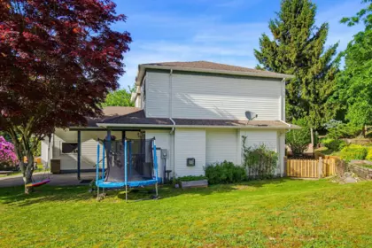 Swimming Pool Photo of 7800 Deerfield Street, Mission, BC