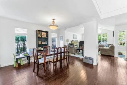 Breakfast Nook Photo of 1055 163a Street, Surrey, BC