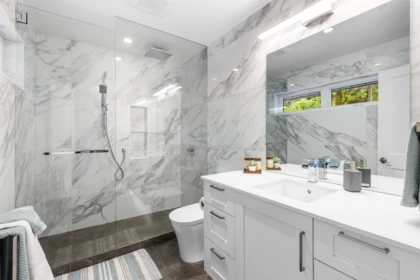 Mudroom Photo of 6560 Nelson Avenue, West Vancouver, BC