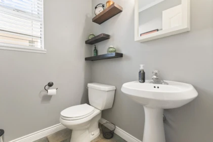 Office / Den Photo of 5677 185 Street, Surrey, BC