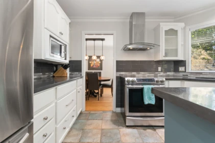 Walk-In Closet Photo of 5677 185 Street, Surrey, BC