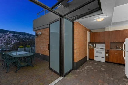 Outdoor Deck Photo of 1801 1972 Bellevue Avenue, West Vancouver, BC