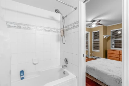 Walk-In Closet Photo of 505 1032 Queens Avenue, New Westminster, BC