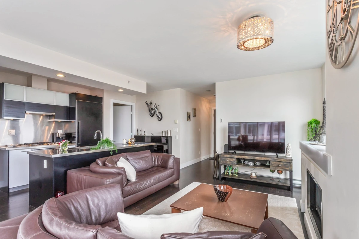 Dining Area Photo of 2705 535 Smithe Street, Vancouver, BC