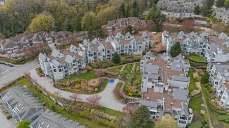 Outdoor Patio Photo of 402 60 Richmond Street, New Westminster, BC
