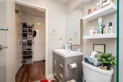 Guest Bathroom Photo of 318 830 E 7th Avenue, Vancouver, BC