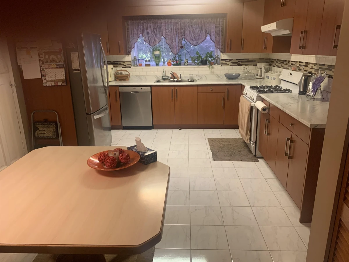 Family Room Photo of 6863 204 Street, Langley, BC