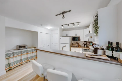 Kitchen Island Photo of 116 14885 105 Avenue, Surrey, BC