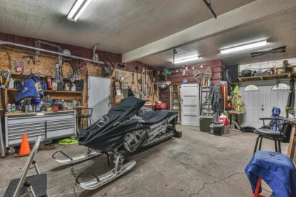 Basement Recreation Room Photo of 6446 138 Street, Surrey, BC
