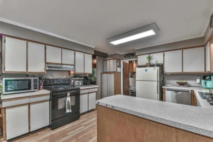 Primary Bathroom Photo of 6446 138 Street, Surrey, BC