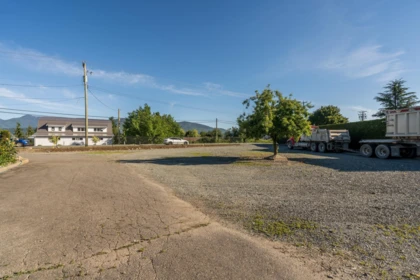 Swimming Pool Photo of 42505 Yale Road, Sardis - Greendale, BC