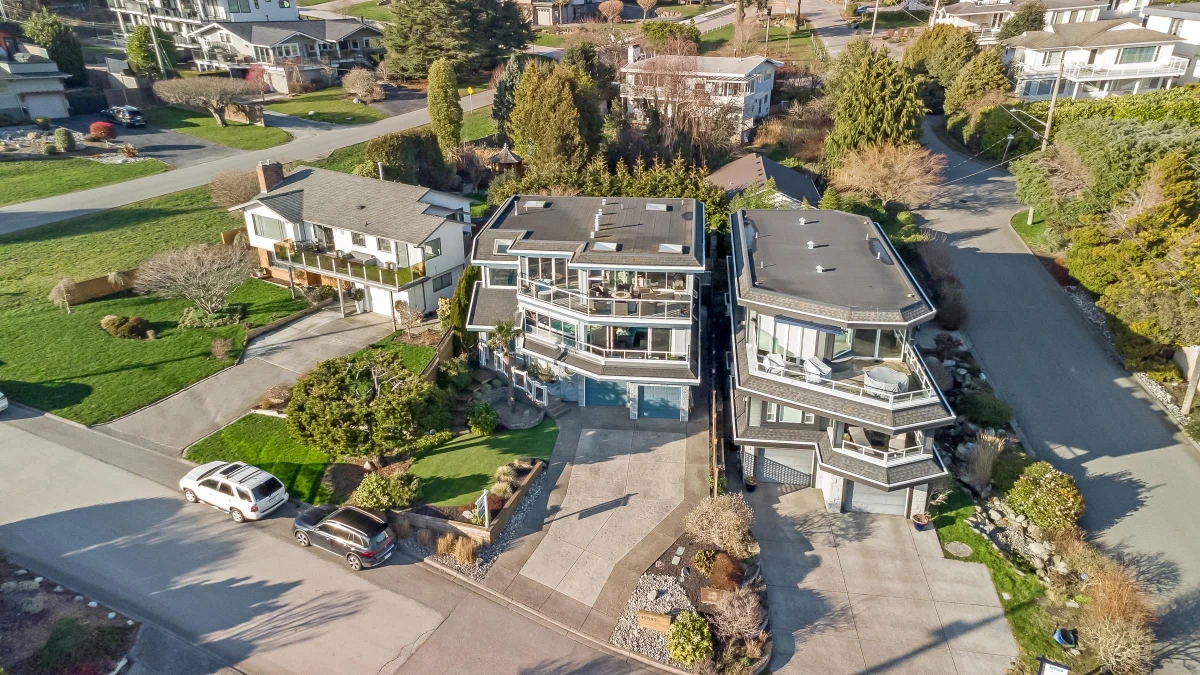 Exterior Rear Photo of 15587 Semiahmoo Avenue, White Rock, BC