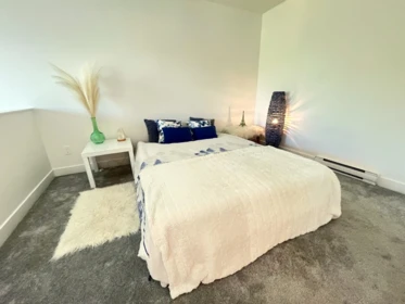 Bedroom 3 Photo of 434 10838 City Parkway, Surrey, BC