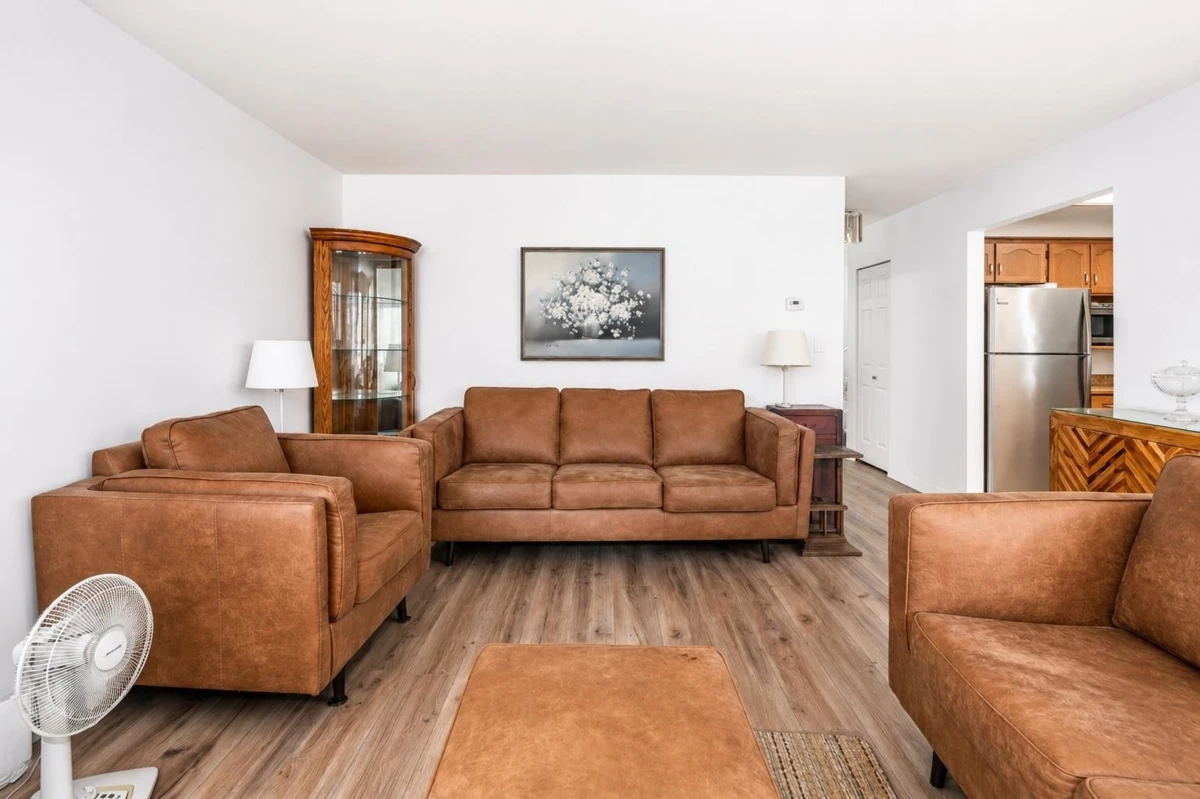 Family Room Photo of 14 32165 7th Avenue, Mission, BC