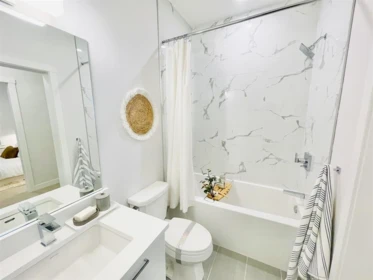 Primary Bathroom Photo of 507 7375 Horne Street, Mission, BC