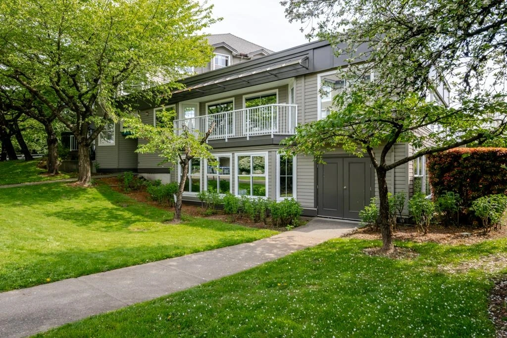 Family Room Photo of 201 15150 108 Avenue, Surrey, BC